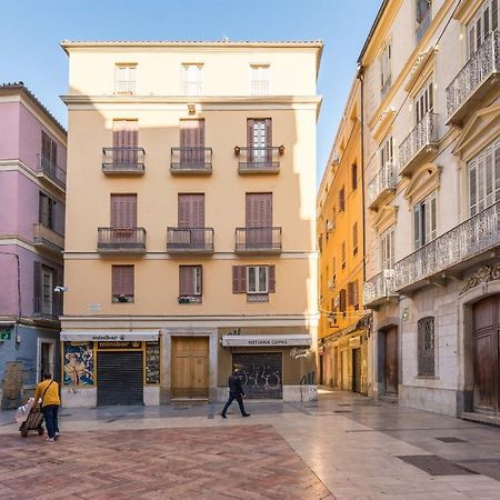 Central Malaga Apartment At Mitjana Plaza Dış mekan fotoğraf