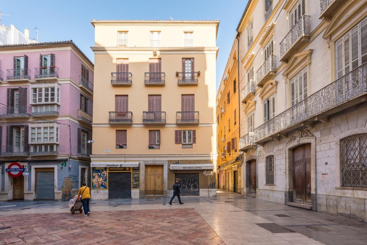Central Malaga Apartment At Mitjana Plaza Dış mekan fotoğraf